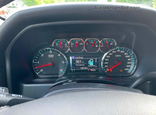 3GCUKREC8HG163585 2017 CHEVROLET SILVERADO White Вид панелі приладів