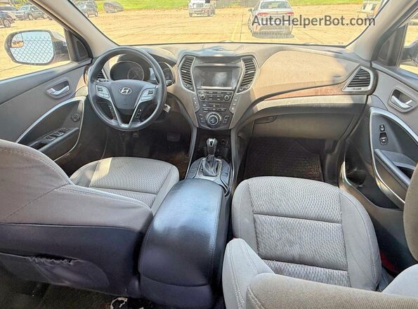 KM8SMDHF2HU219426 2017 HYUNDAI SANTA White Հետևի նստատեղերի տեսք