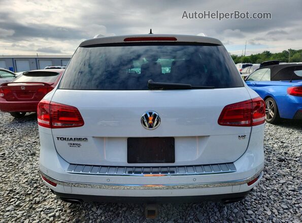 WVGEF9BP9GD006400 2016 VOLKSWAGEN TOUAREG White Вид салону спереду