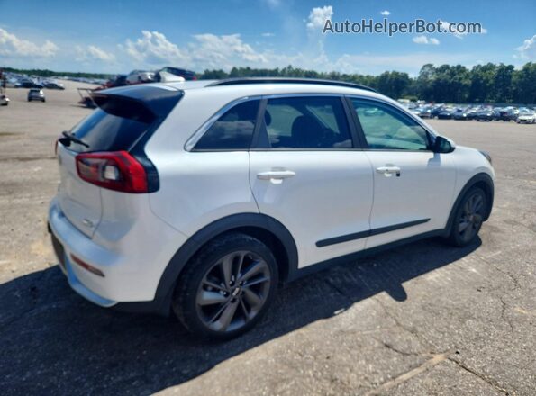 KNDCC3LC8H5065513 2017 KIA NIRO White Передня права чверть