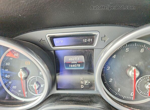 4JGDA5JB0HA815201 2017 MERCEDES-BENZ GLE White Հետևի նստատեղերի տեսք