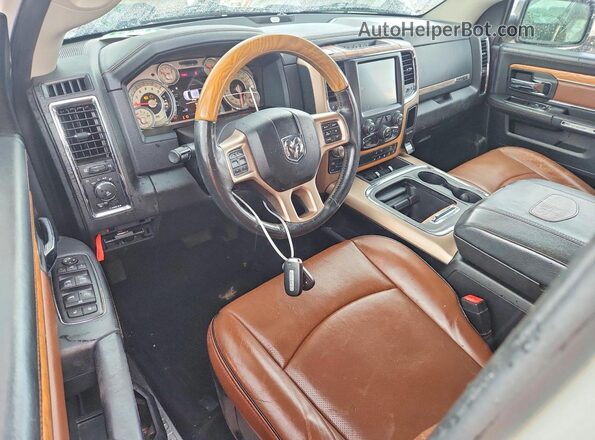 1C6RR7PM3GS261420 2016 RAM 1500 White Vista del cuadro de instrumentos