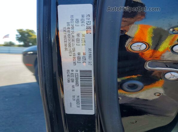 2C3CDZAGXHH640679 2017 DODGE CHALLENGER Black VIN sticker view
