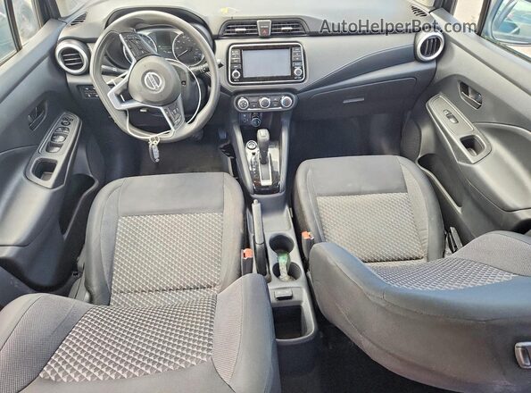 3N1CN8DV3LL820165 2020 NISSAN VERSA Gray Սարքավորումների վահանակի տեսք