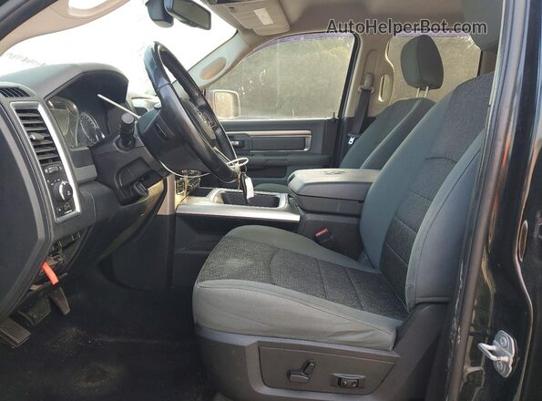 1C6RR7GM0GS290566 2016 RAM 1500 Black Widok deski rozdzielczej