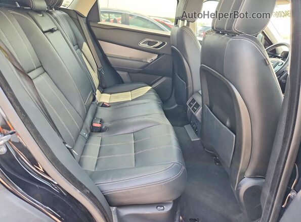SALYB2RN5JA716209 2018 LAND ROVER RANGE Black Widok komory silnika