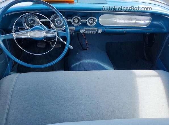 8714926207 1958 PONTIAC PATHFINDER Синий Вид панели приборов