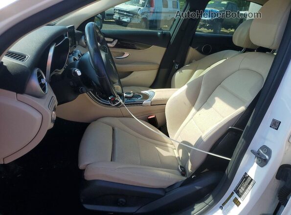 55SWF4KBXHU227254 2017 MERCEDES-BENZ C White Dashboard view