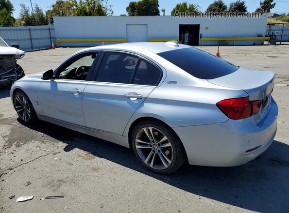 WBA8E1C57HK895095 2017 BMW 3 SERIES Silver Tył prawy