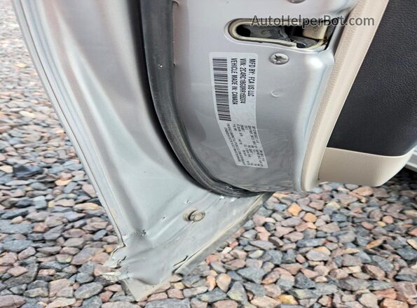 2C4RC1BG0RR155374 2024 CHRYSLER PACIFICA Silver Vista de la etiqueta del VIN