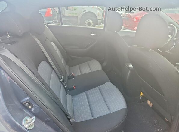 KNAFK5A83G5548669 2016 KIA FORTE Желтый Вид задней части салона