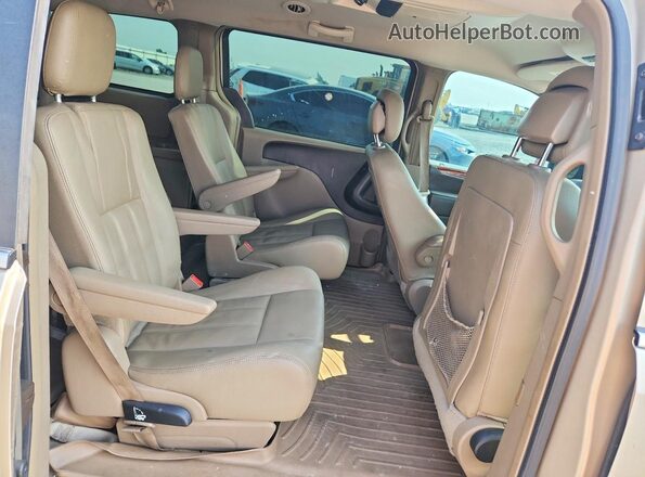 2C4RC1BG9GR155953 2016 CHRYSLER TOWN Beige Widok komory silnika