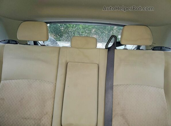 JA4AR3AU1KU016551 2019 MITSUBISHI OUTLANDER Белый Вид задней части салона