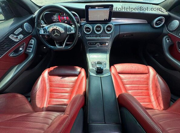 55SWF6EB5HU185633 2017 MERCEDES-BENZ C Black Widok zestawu wskaźników