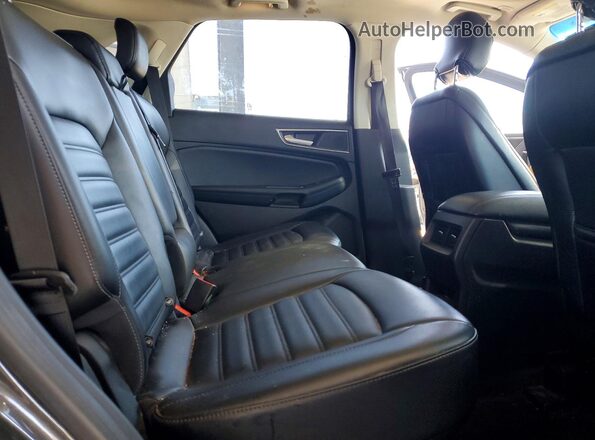 2FMPK4J90KBC01665 2019 FORD EDGE Gray Widok wnętrza z tyłu