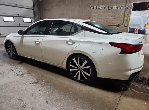 1N4BL4CV8KC153800 2019 NISSAN ALTIMA Белый Задняя правая четверть