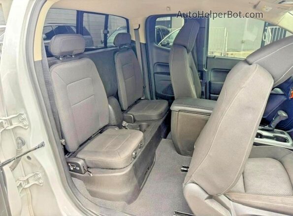 1GCHSCEN0M1292140 2021 CHEVROLET COLORADO White Vista del compartimento del motor