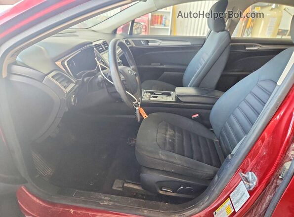 3FA6P0HD3HR257779 2017 FORD FUSION Maroon Vista del salpicadero