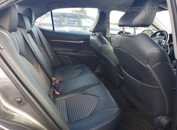 4T1G11AK4MU545873 2021 TOYOTA CAMRY Gray Սալոնի հետևի տեսք