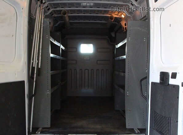 3C6MRVHG4PE556908 2023 RAM PROMASTER White Vista interior delantera