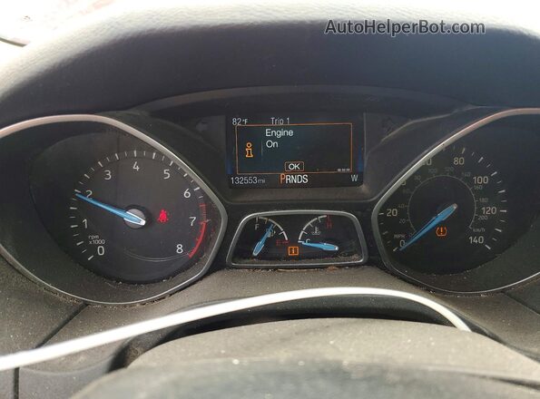 1FADP3K24GL310566 2016 FORD FOCUS Красный Вид задних сидений