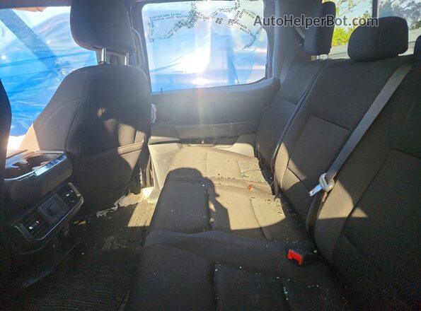 1FTEW3KP0RKF03612 2024 FORD F150 Black Vista interior trasera