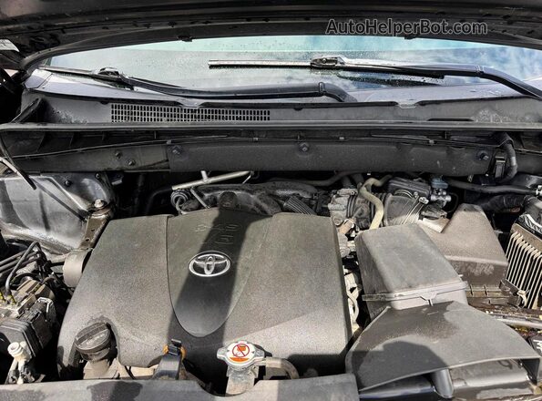 5TDBZRFH5JS850690 2018 TOYOTA HIGHLANDER Black Вид задніх сидінь