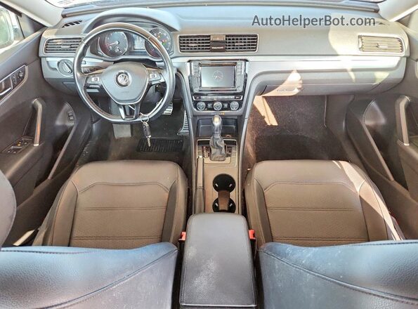 1VWAA7A34JC000342 2018 VOLKSWAGEN PASSAT Gray Սարքավորումների վահանակի տեսք