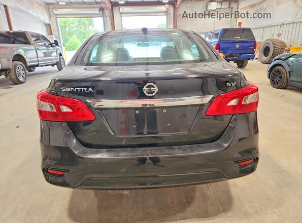 3N1AB7AP5JY347059 2018 NISSAN SENTRA Черный Вид салона спереди
