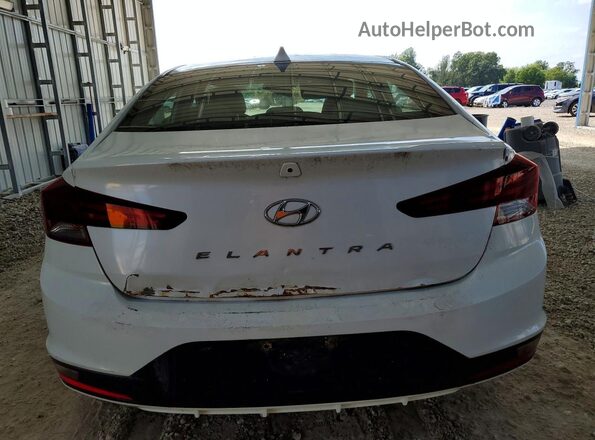 5NPD84LF7KH483185 2019 HYUNDAI ELANTRA Белый Вид салона спереди