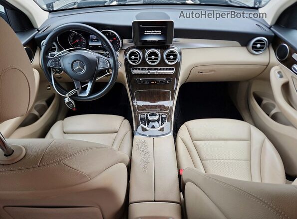 WDC0G4JB7HV011024 2017 MERCEDES-BENZ GLC-CLASS Черный Вид щитка приборов