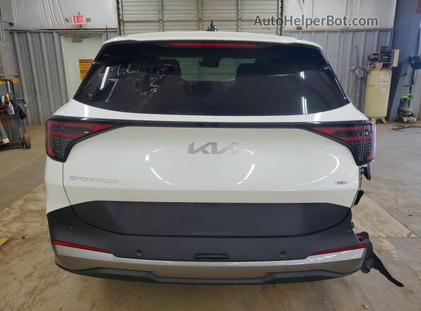 KNDPU3DG3T7317293 2026 KIA SPORTAGE White Սալոնի դիմացի տեսք