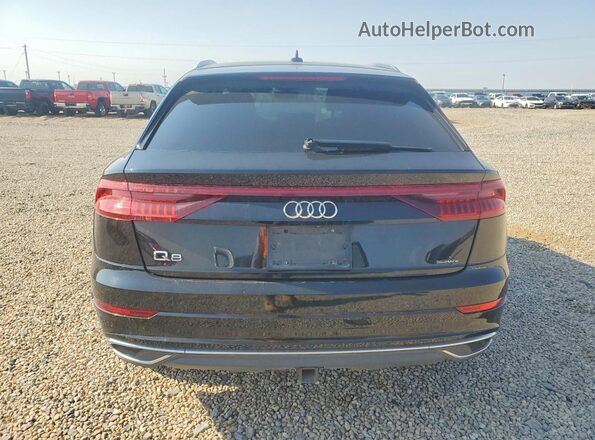WA1AVAF10KD013428 2019 AUDI Q8 Black Widok wnętrza z przodu