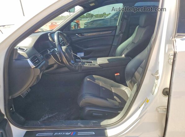 1HGCV1F35JA119293 2018 HONDA ACCORD White Vista del salpicadero