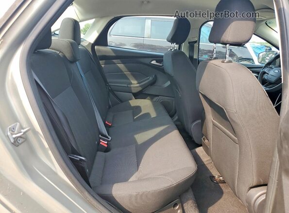 1FADP3F28GL345024 2016 FORD FOCUS Gray Rear interior view
