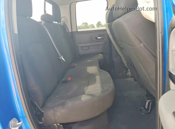 1C6RR6GG4LS153998 2020 RAM 1500 Синий Вид задней части салона