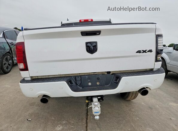 1C6RR7MT8JS167021 2018 RAM 1500 Белый Вид салона спереди