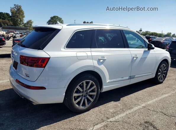 WA1LAAF74JD019630 2018 AUDI Q7 White Front right