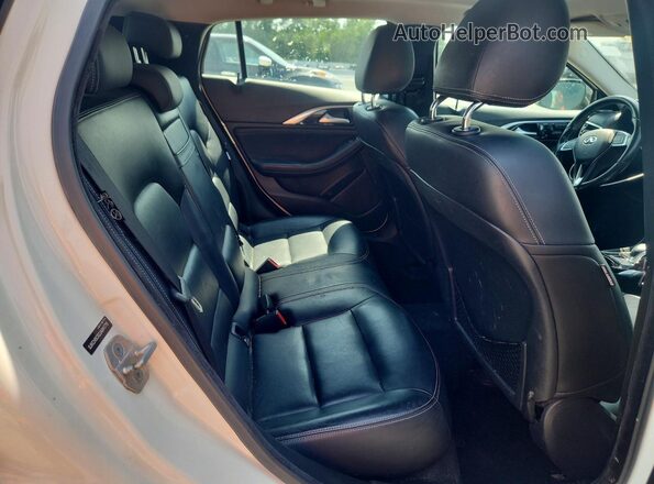 SJKCH5CR2JA041770 2018 INFINITI QX30 White Vista del compartimento del motor