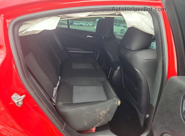 2C3CDXCT2NH132765 2022 DODGE CHARGER Red Widok wnętrza z tyłu