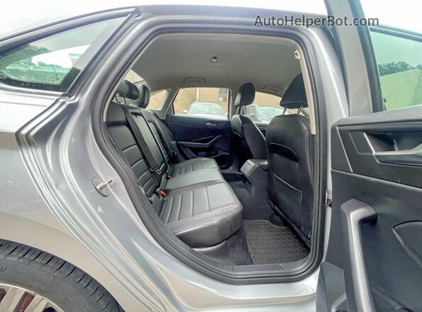 3VWEM7BU1NM005079 2022 VOLKSWAGEN JETTA Gray Widok z tyłu