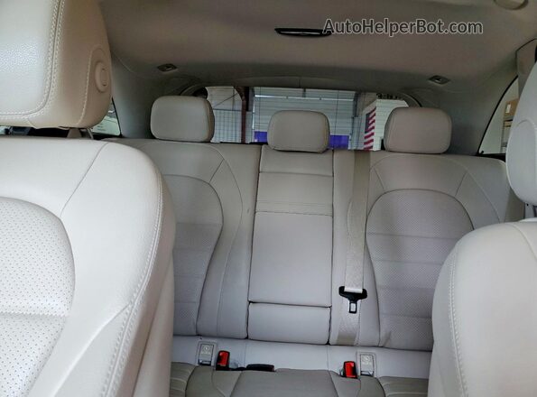 WDC0G4KB2JF366715 2018 MERCEDES-BENZ GLC-CLASS White Vista interior trasera