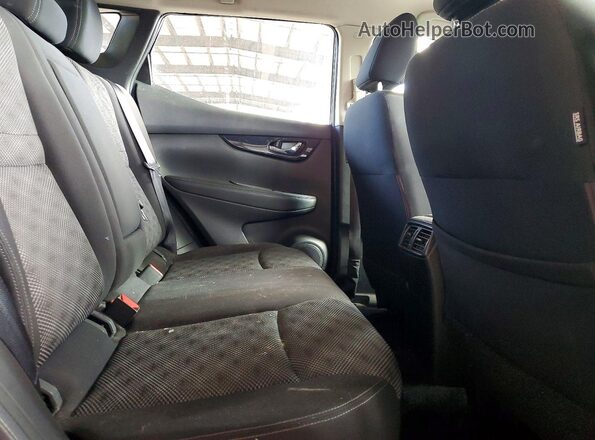 JN1BJ1CP2HW025918 2017 NISSAN ROGUE Black Widok wnętrza z tyłu