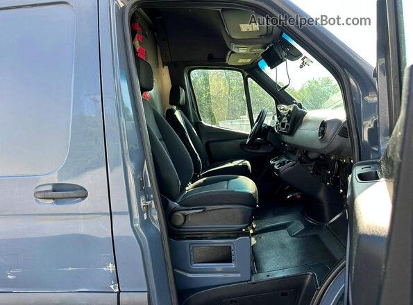 WD4PF1CDXKP134242 2019 MERCEDES-BENZ SPRINTER Gray Widok deski rozdzielczej
