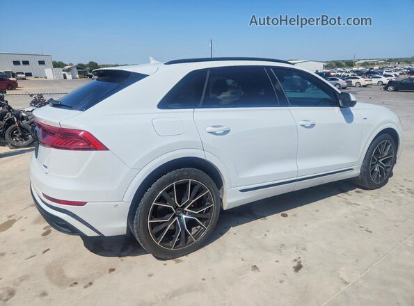 WA1FVAF14MD026496 2021 AUDI Q8 White Delantero derecho