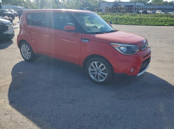 KNDJP3A56J7569715 2018 KIA SOUL White Դիմացի տեսք