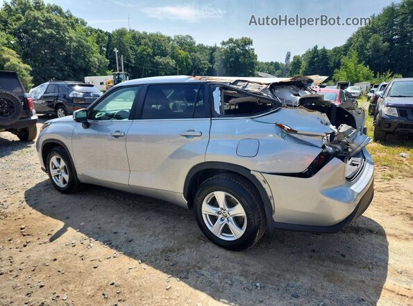 5TDKDRBH8RS550769 2024 TOYOTA HIGHLANDER Silver უკანა მარჯვენა