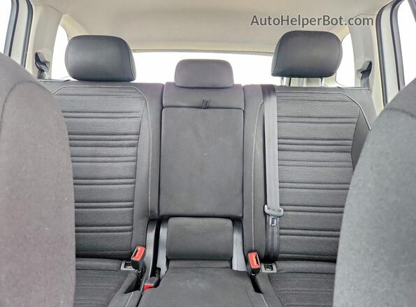 3VVRB7AX8PM031351 2023 VOLKSWAGEN TIGUAN White Rear interior view