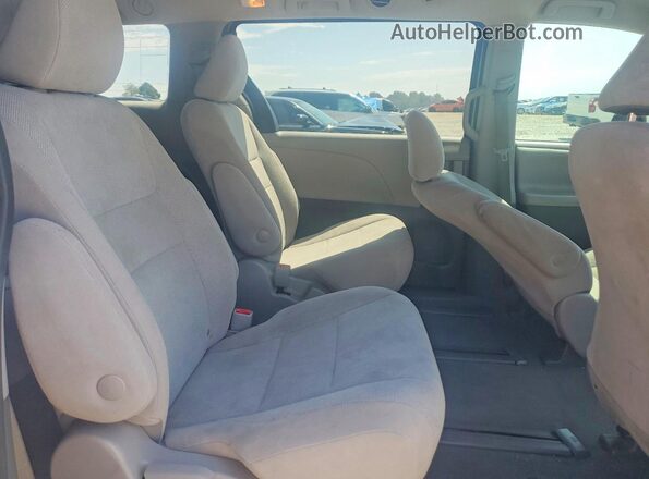 5TDZZ3DC9LS080211 2020 TOYOTA SIENNA Blue Engine compartment view
