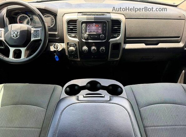 1C6RR7TT6MS521432 2021 RAM 1500 White ხელსაწყოთა პანელის ხედი